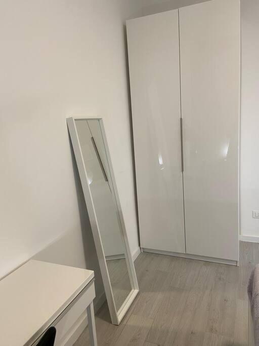 Your Urban Flat In Milan Bagian luar foto